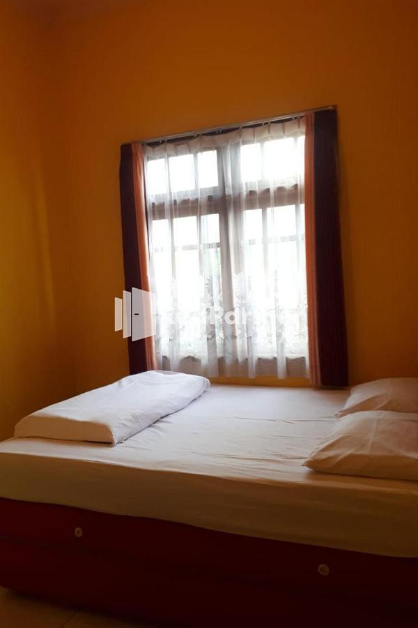 Bromo Indah Lestari Homestay Mitra Reddoorz 파수루안 외부 사진